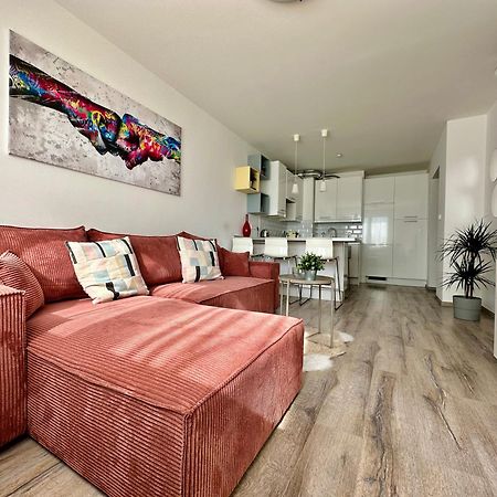 City Break Apartment - Private Garage, Ac, Balcony Budapest Bagian luar foto